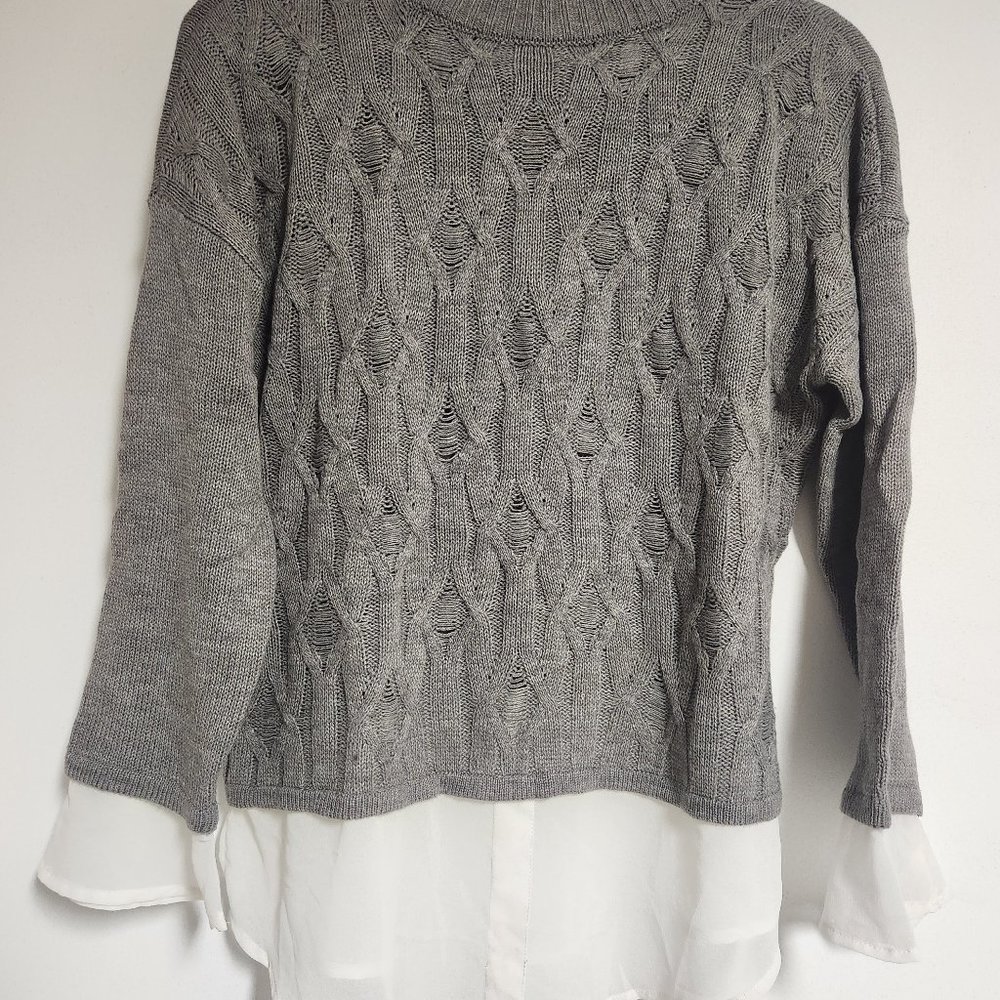 Lightweight sweater
